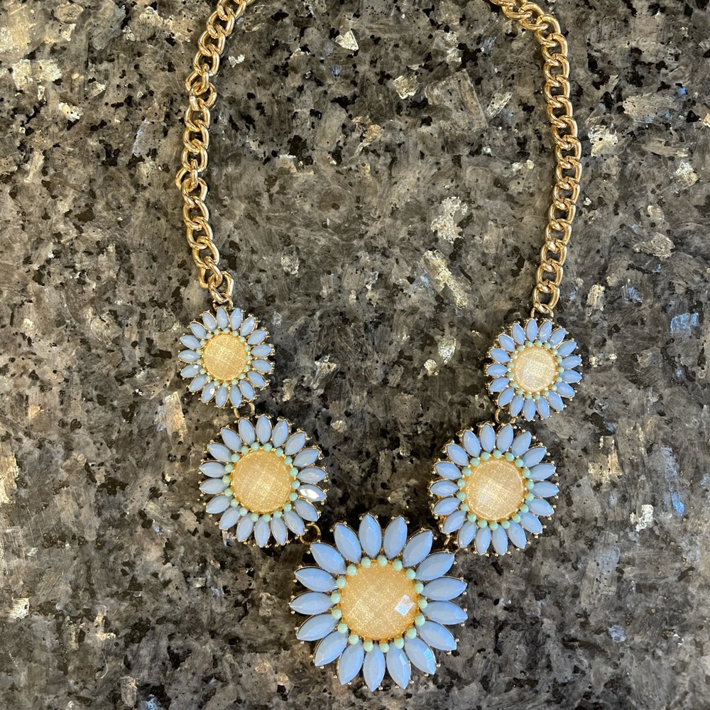 Periwinkle flower necklace